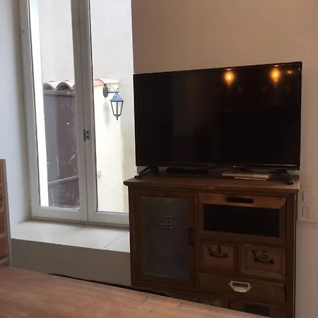 Le D'auguste- Cœur De Nîmes-chaleureux-emplacement Idéal Appartement