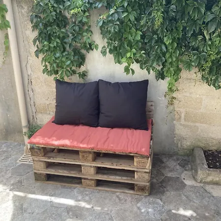 Le D'auguste- Cœur De Nîmes-chaleureux-emplacement Idéal Appartement