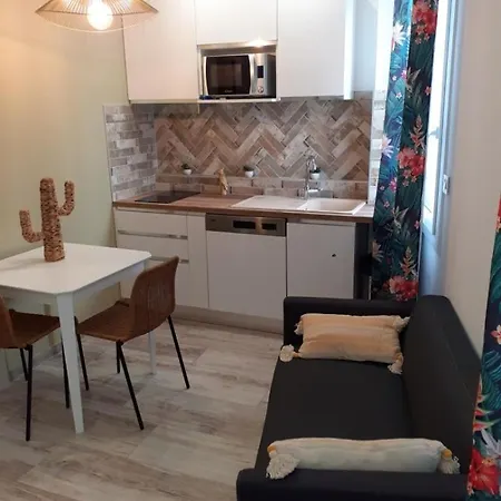 Le D'auguste- Cœur De Nîmes-chaleureux-emplacement Idéal Appartement
