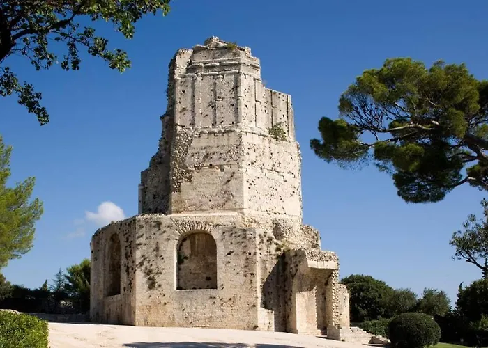 Le D'auguste- Coeur De Nimes-chaleureux-emplacement Ideal Lägenhet *