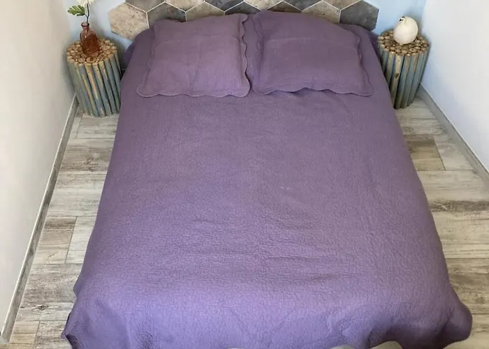 Le D'auguste- Coeur De Nimes-chaleureux-emplacement Ideal *